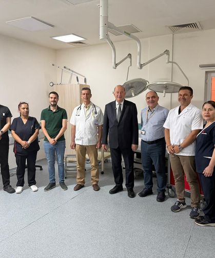 Dinçyürek, Gazimağusa Devlet Hastanesi’ni ziyaret etti: "Bayramda 5 hastaya anjiyo yapılıp tedavi edildi”