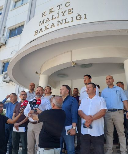 Kamuda örgütlü dört sendika, ek mesaiye kalmama eylemi başlatacağını açıkladı