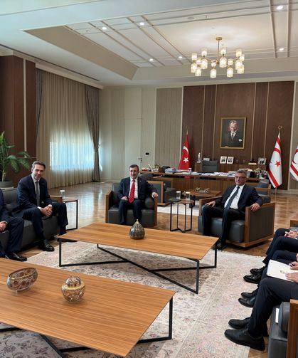 Cumhurbaşkanı Erhürman, Cevdet Yılmaz’ı kabul etti