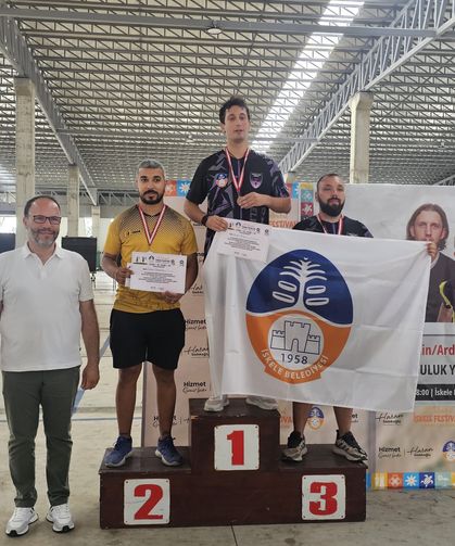Okçular İskele'de attı