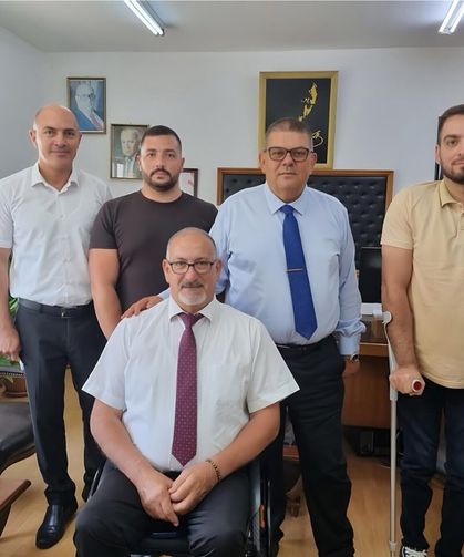 Maliye Bakanı Berova, Kıbrıs Türk Ortopedik Özürlüler Derneği Başkanı Günay Kibrit'i kabul etti