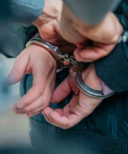 Uyuşturucu madde tasarrufundan iki kişi tutuklandı