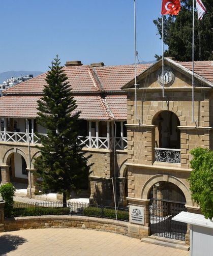 Mahkeme binalarına zarar verenler hakkında yasal işlem başlatıldı