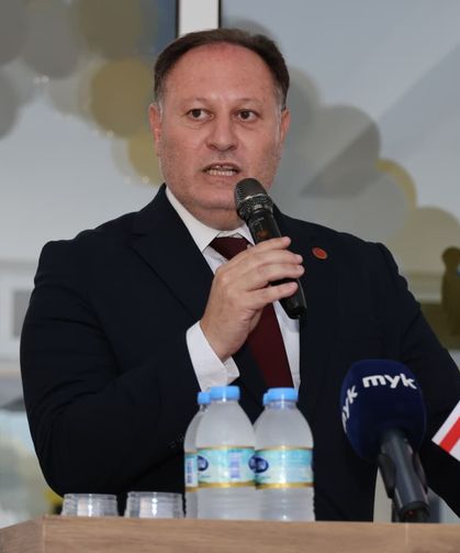 Öztürkler, Alemdağ Spor Salonu’nun açılış törenine katıldı