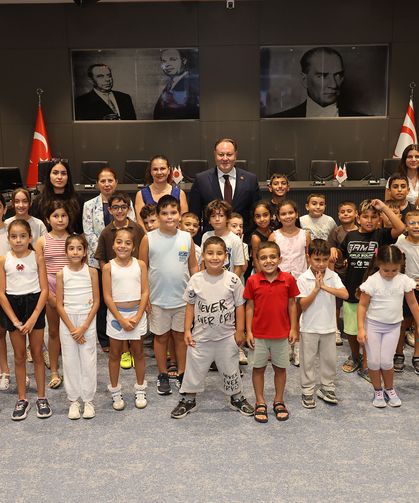 Öztürkler: “Geçmişini bilen çocuklar geleceği daha güçlü inşa eder”