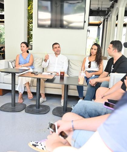 UBP LTB Başkan adayı Aktunç, gençlerle bir araya geldi