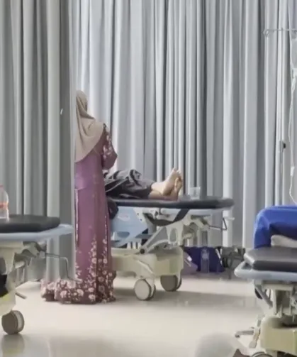Endonezya'da yaklaşık 2 bin kişinin okullarda dağıtılan yemekten zehirlendiği düşünülüyor