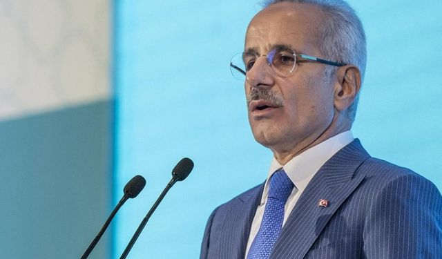 Uraloğlu: "Ramazan Bayramı'nda Türkiye'deki havalimanlarında 42 bin 573 uçak trafiğinde 6 milyon 852 bin 948 yolcu seyahat etti"