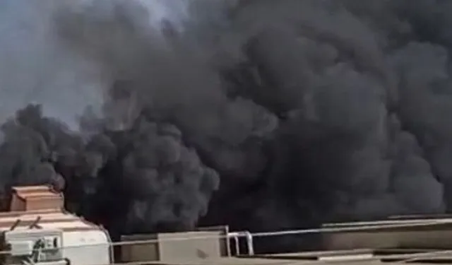 Antalya Kumluca'da çatı yangını!