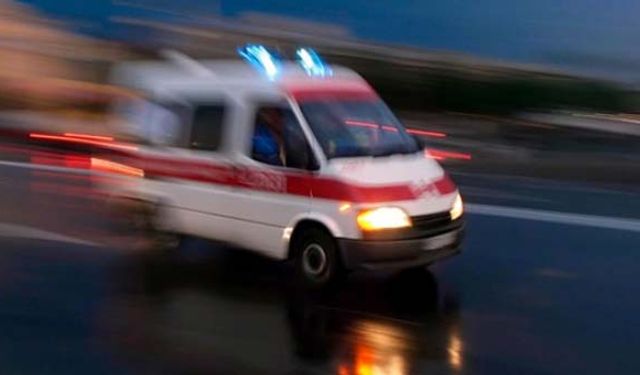 Girne’de Ecevit Caddesi’nde trafik kazası...Motosiklet sürücüsü yaralandı