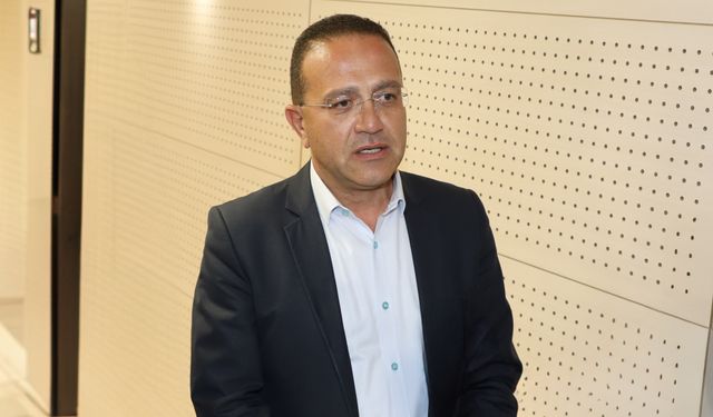 Lefkoşa - Güzelyurt ana yolunda trafik kazası....İki kişi yaralandı