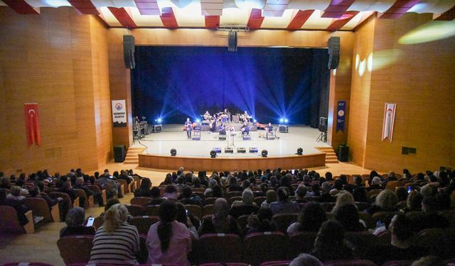 Gazimağusa ve Lefkoşa Türk Belediyesi ortak konser düzenledi