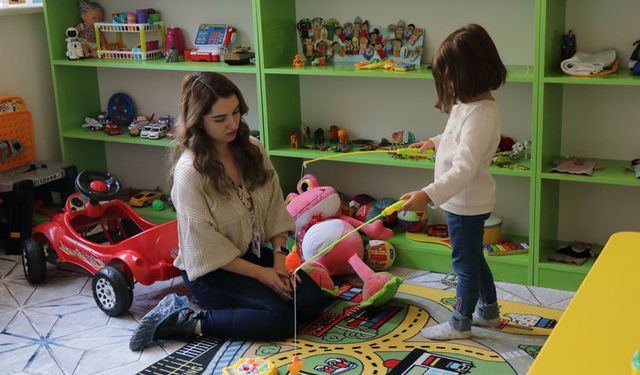 "Dini Kıyafetler Çocukları Nasıl Etkiliyor? Bilim Konuşuyor!"