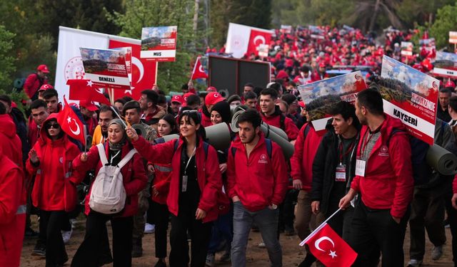 Gelibolu Yarımadası'nda 57. Alay Vefa Yürüyüşü başladı