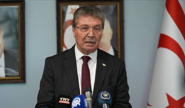 Başbakan Üstel Yabancılar ve İkamet İzinleri Tüzüğü’nde yapılan değişiklikleri duyurdu