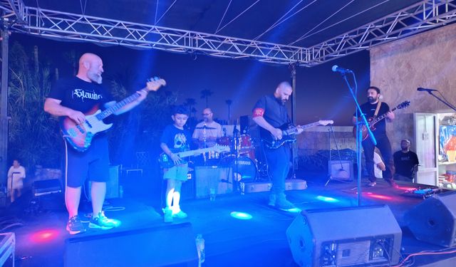 Karaoğlanoğlu Spor Oyunları ve Deniz Şenliği’nde bu akşam Niyal Öztürk sahne alacak