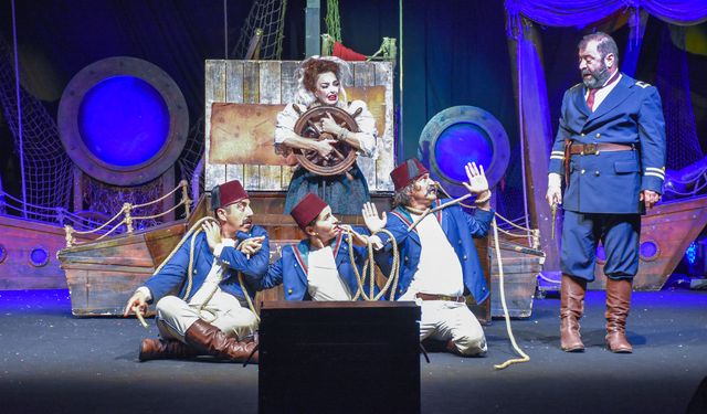 21.Kıbrıs Tiyatro Festivali, “Mercaniye Çok Yaşa” ile final yaptı