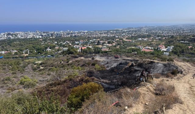 Ciklos'taki yangın nedeniyle kapatılan yollar, yeniden trafiğe açıldı