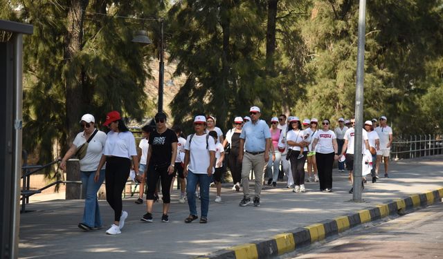 “Sağlıkla Kal Yürüyüşü” düzenledi
