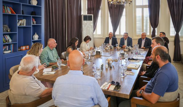 CTP Genel Başkanı ve Cumhurbaşkanı adayı Erhürman, Türkiye’den gelen gazetecilerle bir araya geldi