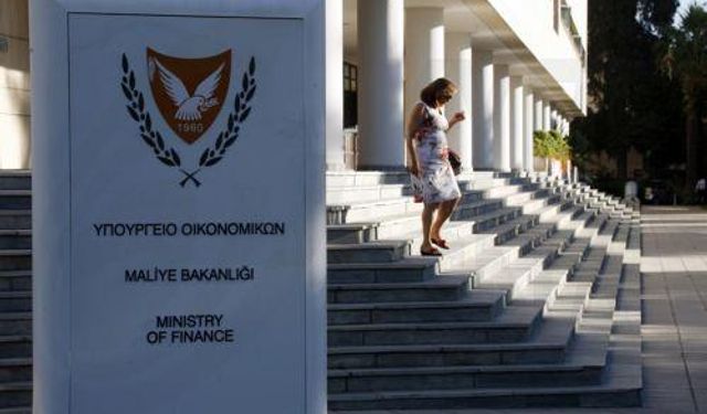 Rum Bayındırlık ve Ulaştırma Bakanlığı bütçesi Rum Meclisi’ne sunuldu