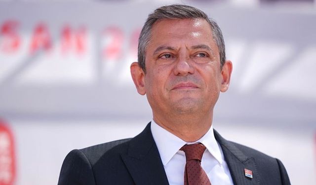 CHP Lideri Özgür Özel, KKTC Cumhurbaşkanlığını Kazanan Tufan Erhürman'ı Kutladı