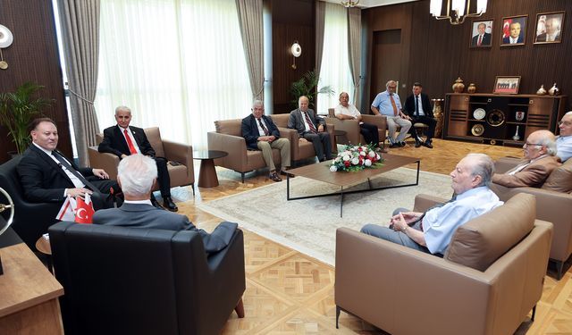 Öztürkler, TMT Mücahitler Derneği heyetini kabul etti