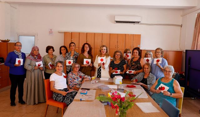 Sibel Tatar, Çatalköy ve Cihangir’de kadın kursiyerlerle Medoş Lalesi yaptı