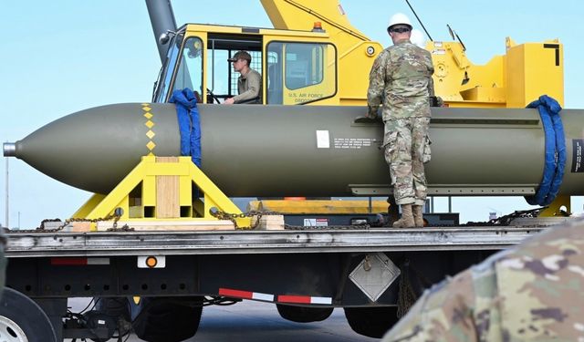 Trump'tan Pentagon'a "derhal" nükleer silah testlerine başlama talimatı