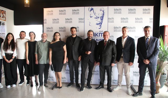 Sadri Alışık Kültür Merkezi Kıbrıs Akademi Perdelerini Açtı