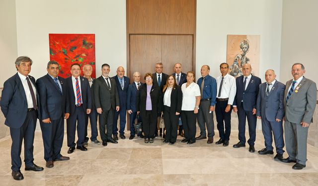 Cumhurbaşkanı Tufan Erhürman, Şehit Aileleri ve Malul Gaziler Derneği üyelerini kabul etti