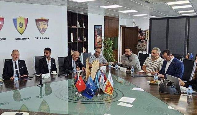 Hamburg Türk Basın Birliği heyeti, Girne Amerikan Üniversitesi’ni ziyaret etti