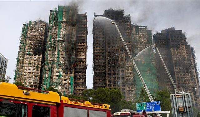 Hong Kong'daki sitede çıkan yangında hayatını kaybedenler 55'e yükseldi