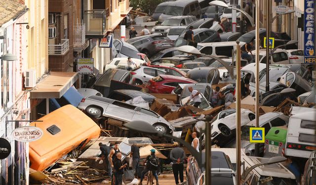 İspanya'da Valensiya özerk yönetim başkanı, sel felaketi nedeniyle istifa etti
