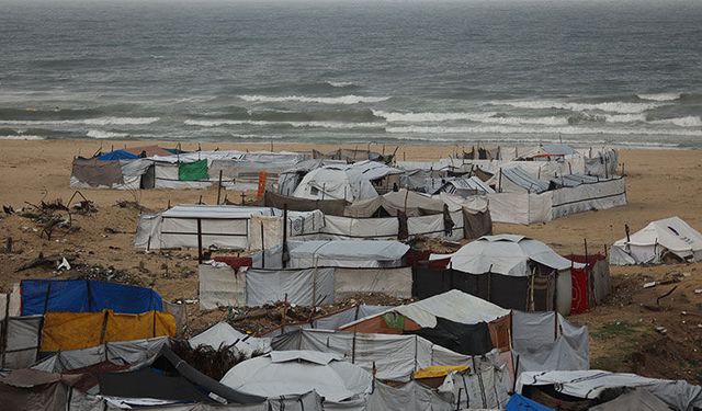 BM: "Gazze'de Byron Fırtınası nedeniyle, yerinden edilmiş yaklaşık 795 bin kişi sel riski altında"