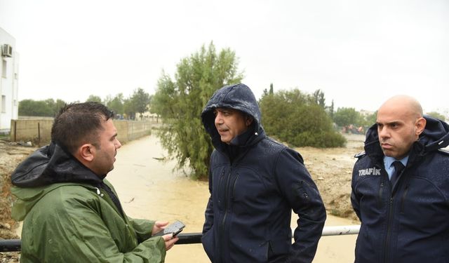 Lefkoşa’da son durum… LTB Başkanı Harmancı: “Lefkoşa’da şu an kapalı yol yok, hastane için bir tehdit bulunmuyor”