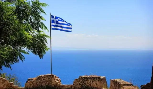 Yunanistan, Türkçe bir şekilde “İskele” yazılan kimliği iptal etti: Yeni kimlik verilecek