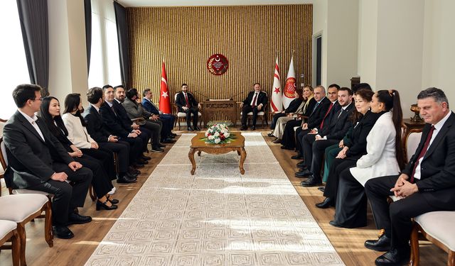 Öztürkler: “AB dönem başkanlığı açılışı, adadaki ayrımcılığın en güncel örneğidir”