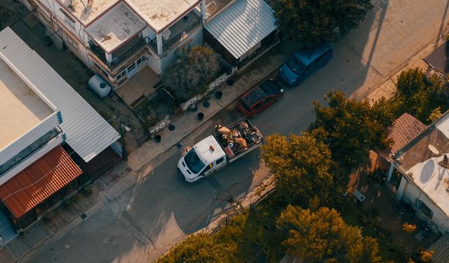 Gazimağusa'da mahalle bazlı kapsamlı temizlik devam ediyor