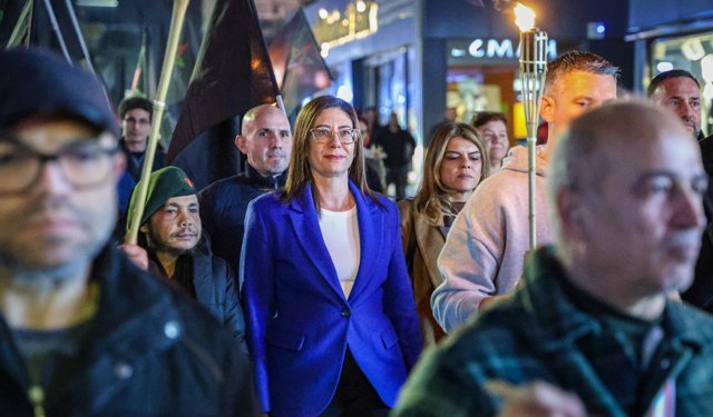 CTP "Yolsuzluğa, Yoksulluğa ve Yok Oluşa Hayır" eylemine katılarak destek verdi