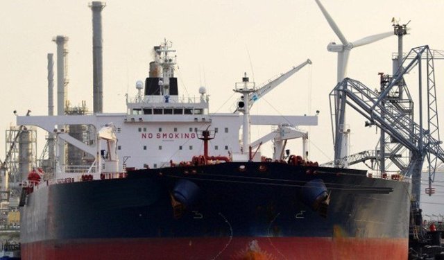 Uraloğlu: “Karadeniz'de petrol tankerinin İDA ile vurulduğunu düşünüyoruz”