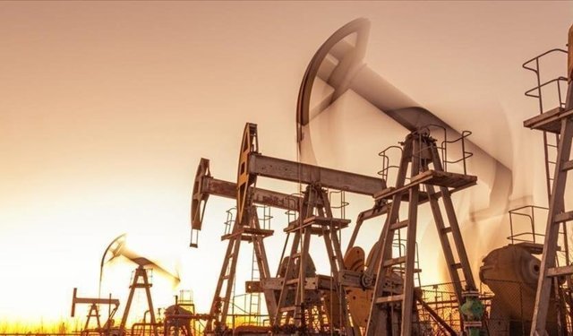 Brent petrolün varili 107,56 dolardan işlem görüyor