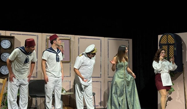 Esentepe Kültür Sarayı Dünya Tiyatro Günü’nde yeniden kapılarını açtı