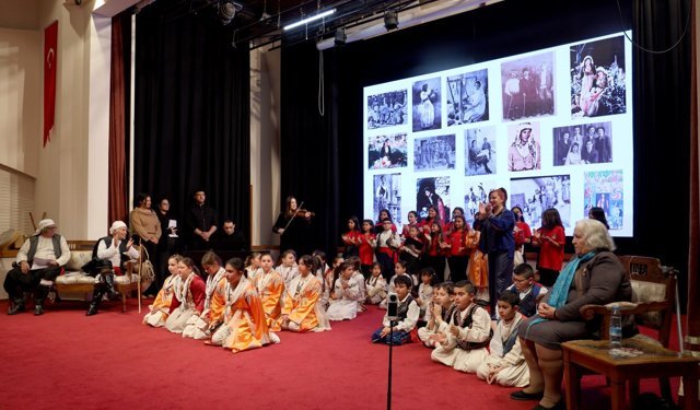 İskele'de "Kıbrıs manileri/atışma gecesi"