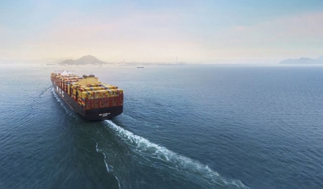 İsrailli sağlık çalışanları Rum limanlarından konteyner gemisi ile İsrail’e geri götürülüyor