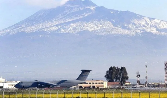 İtalya, ABD'nin Orta Doğu'ya gönderdiği uçakların Sigonella Üssü'nü kullanmasına izin vermedi