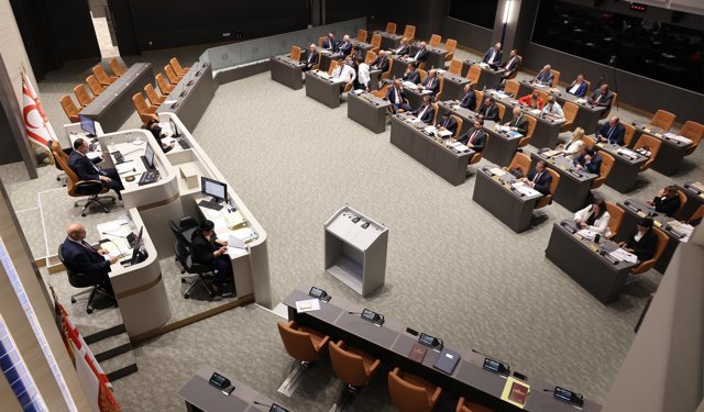 Kozmetik Ürünleri (Değişiklik) Yasa Tasarısı Meclis'ten geçti..Genel Kurul bugünkü çalışmalarını tamamladı