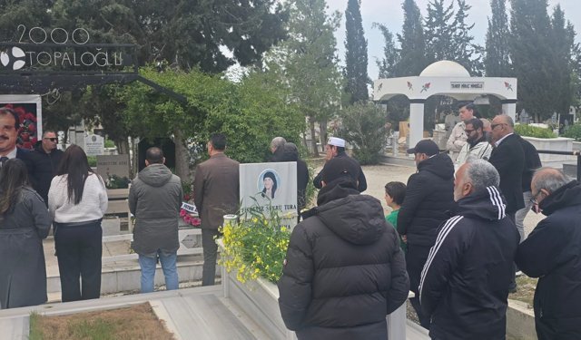 Attila Topaloğlu Kabri Başında Anıldı