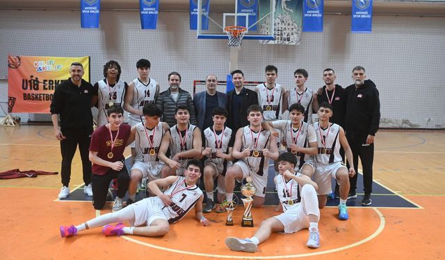 U18 Erkekler Şampiyonu YDÜ