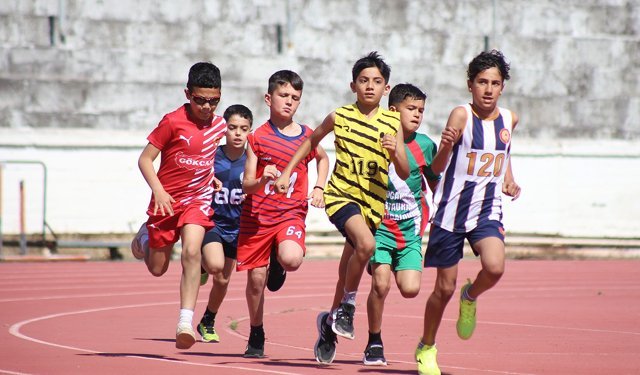 Küçükler finaller için yarışıyor